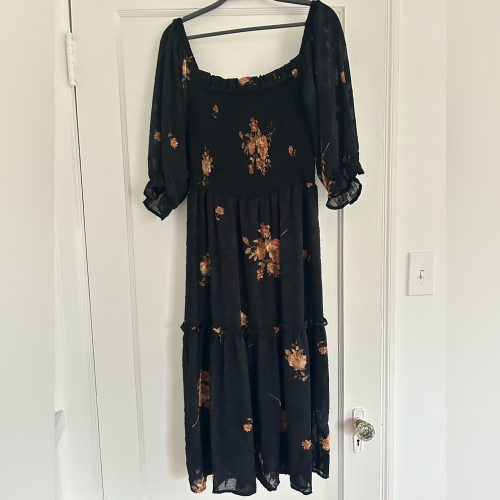 Wild Moss Women’s Jacquard Smocked Front Midi Dress